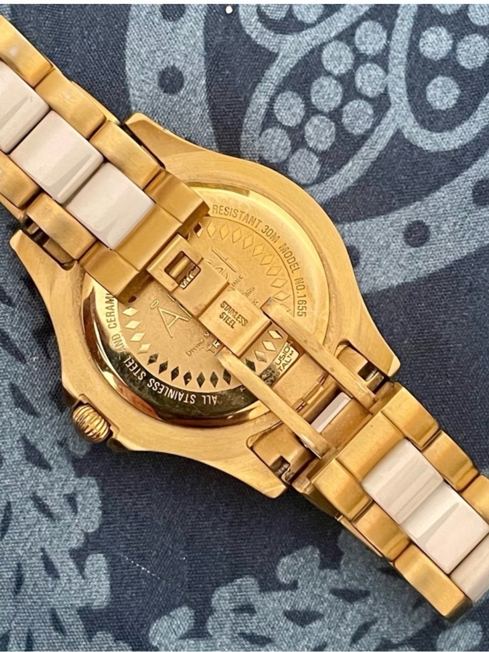 INVICTA (NEW BATTERY) Gold and White Ceramic Chronograph Women's Watch - Picture 3 of 4